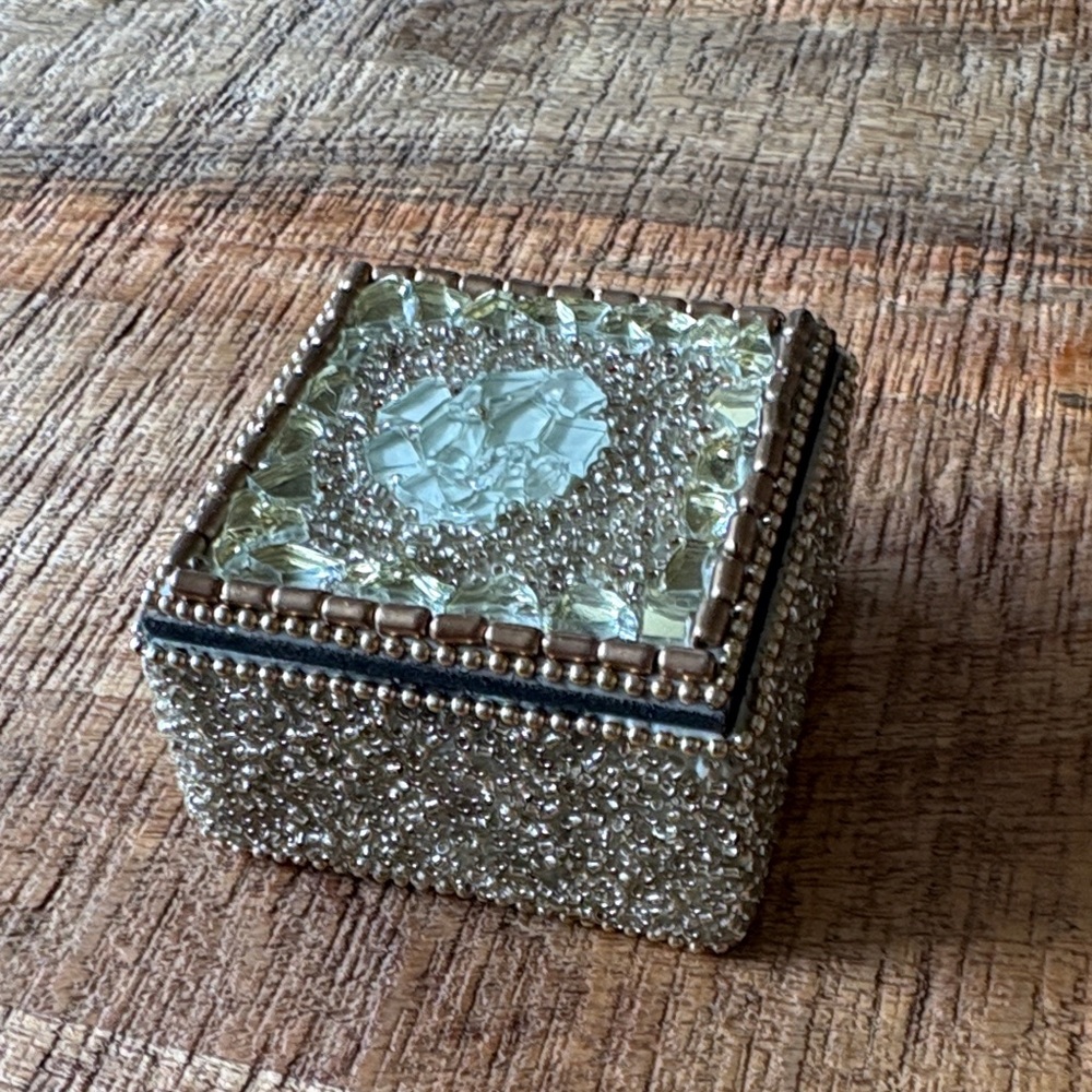 Chic Beaded Trinket Box beaded 2” square